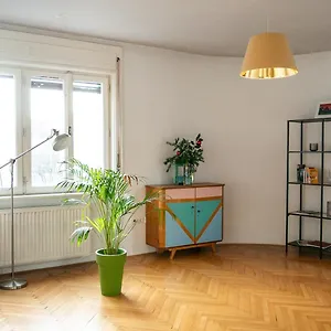  Apartment Family Friendly In The Center