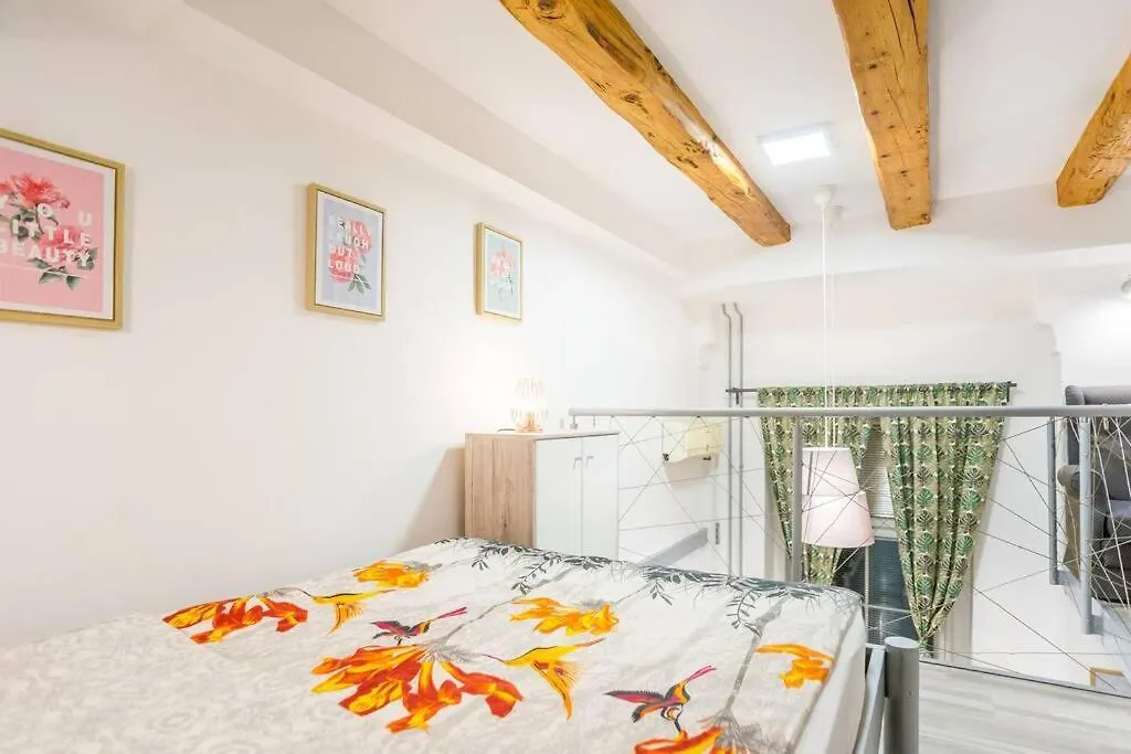 Apartma N'Poznam Tobacna Ljubljana